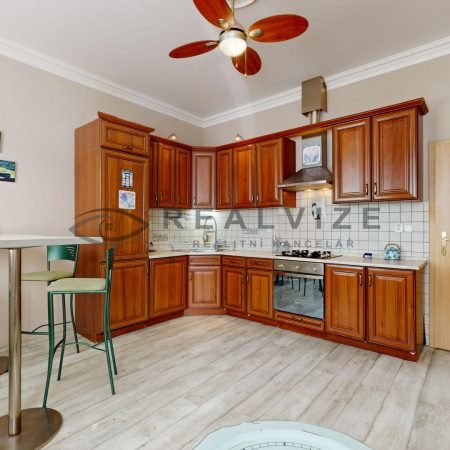 Byt-Lipenska-04182025_133255